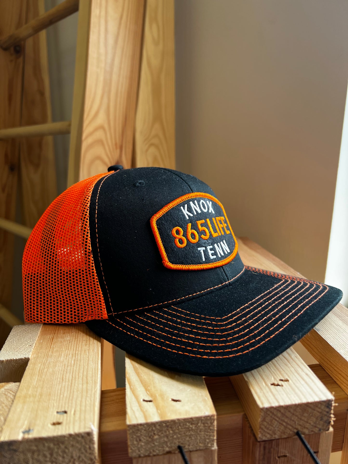 865LIFE Buckle Patch Orange/Black Hat
