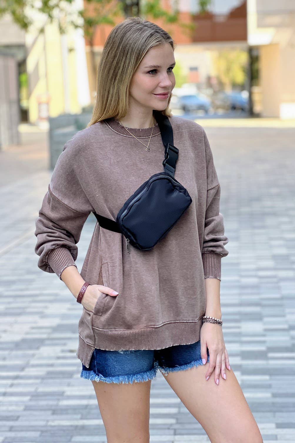 `Fleece Hi-low Sweatshirt With Pockets (Solid/Washed)