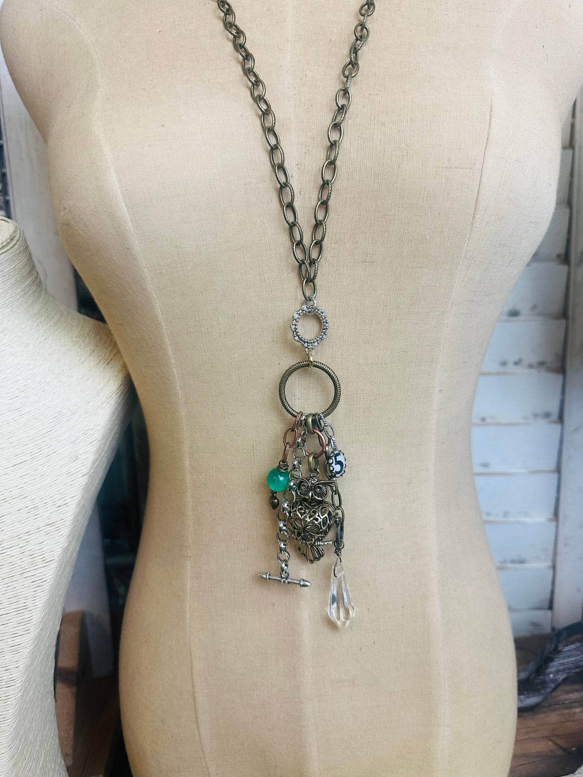 The Emerald Owl - Neck