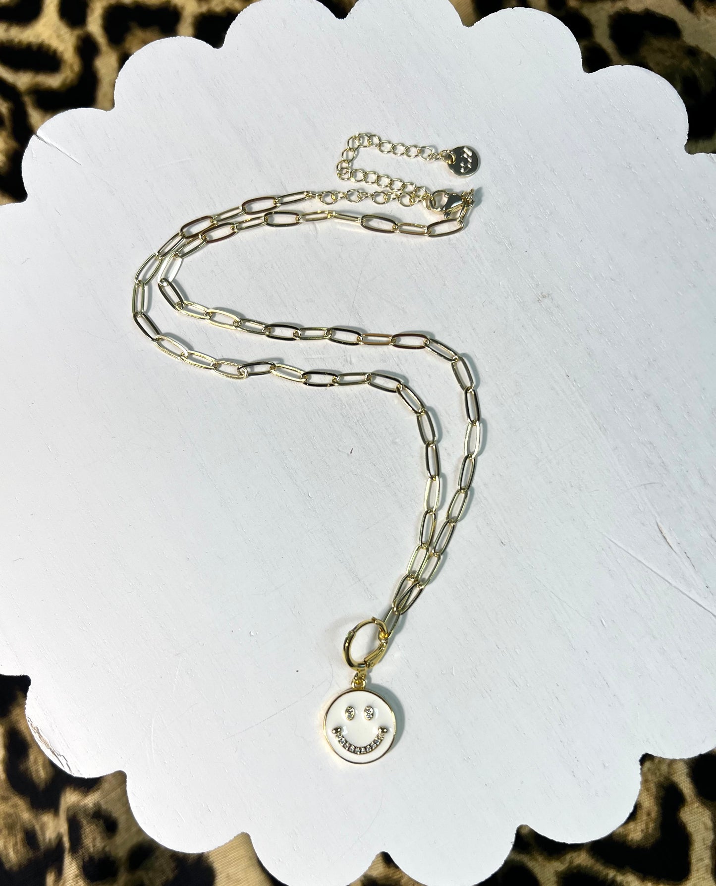 Small Pendant with Dainty Chain