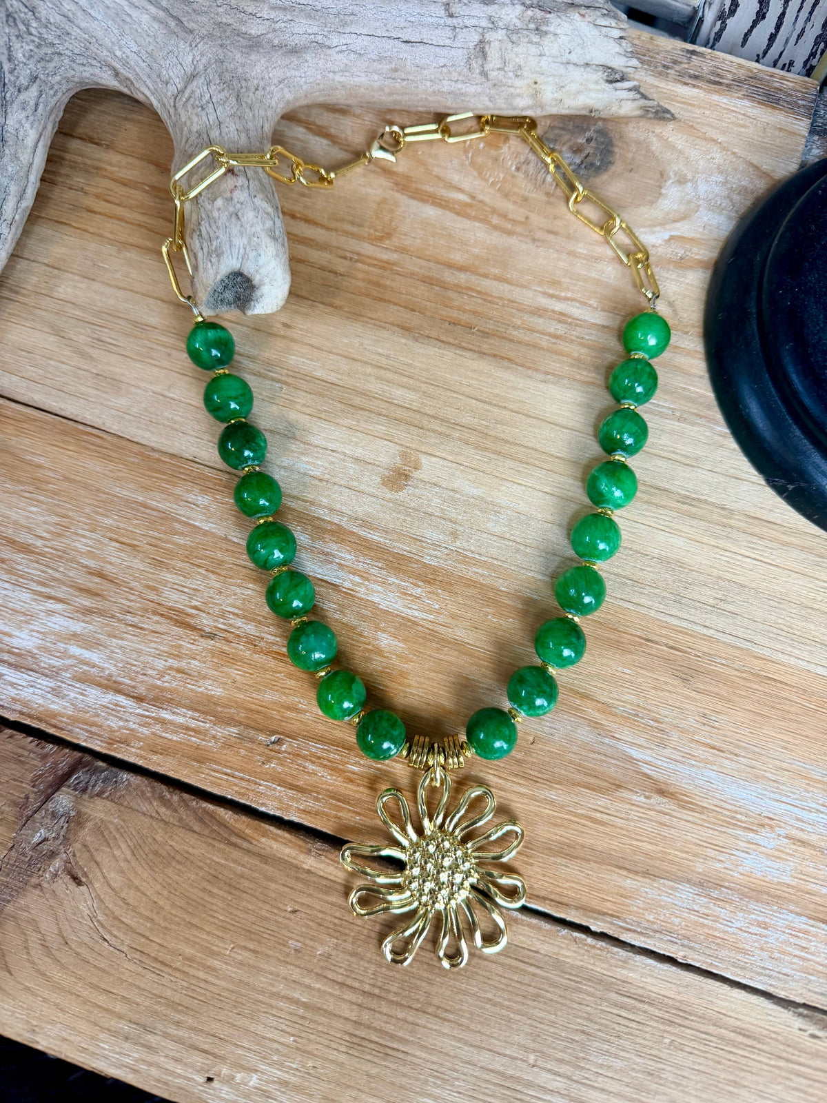 Fleur de Jade Earring