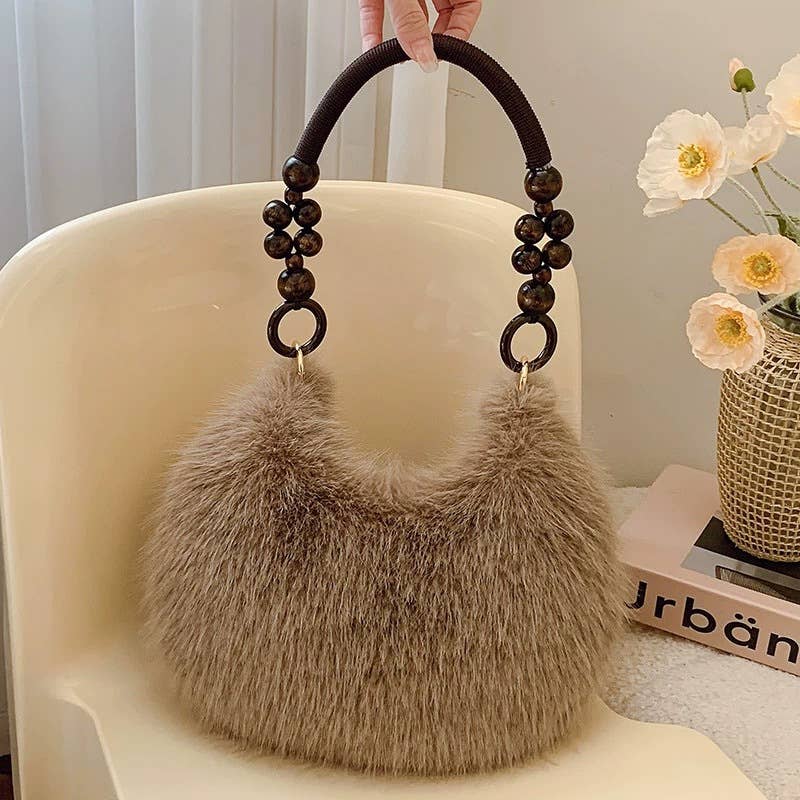 Women’s Plush Pillow Underarm Bag – Classic Streetwear Style