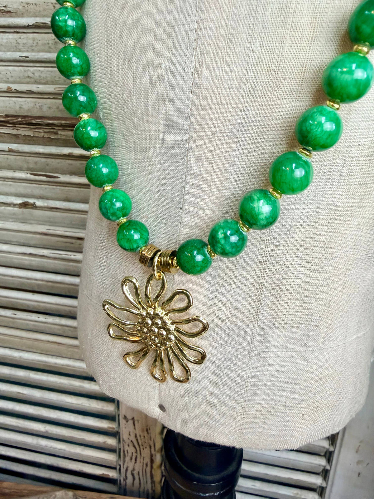 Fleur de Jade Earring