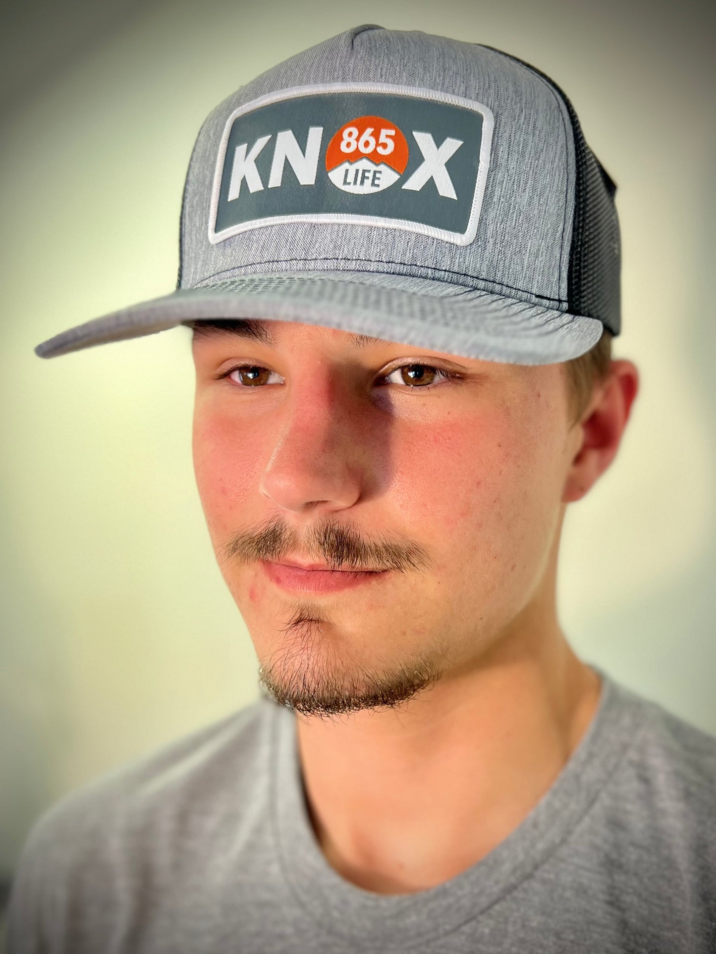 KNOX 865LIFE Solid Light Grey/Black Hat