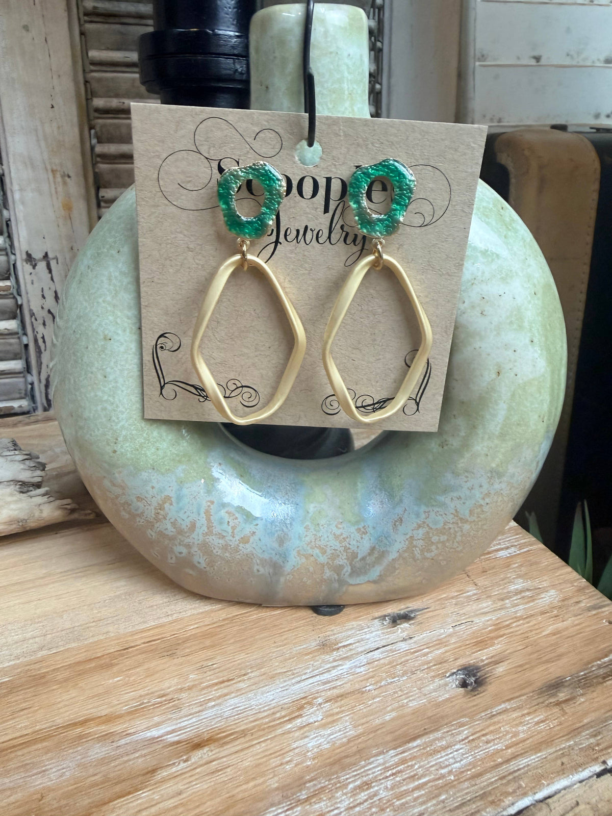 Fleur de Jade Earring