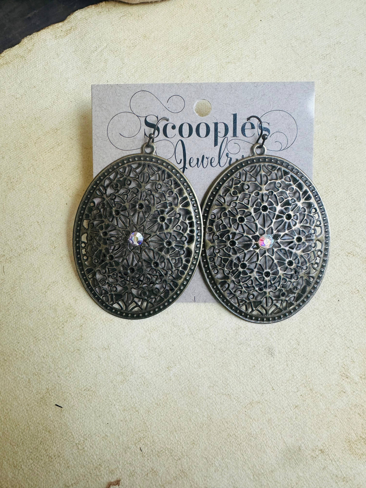 Oval Filigree Rhinestone 