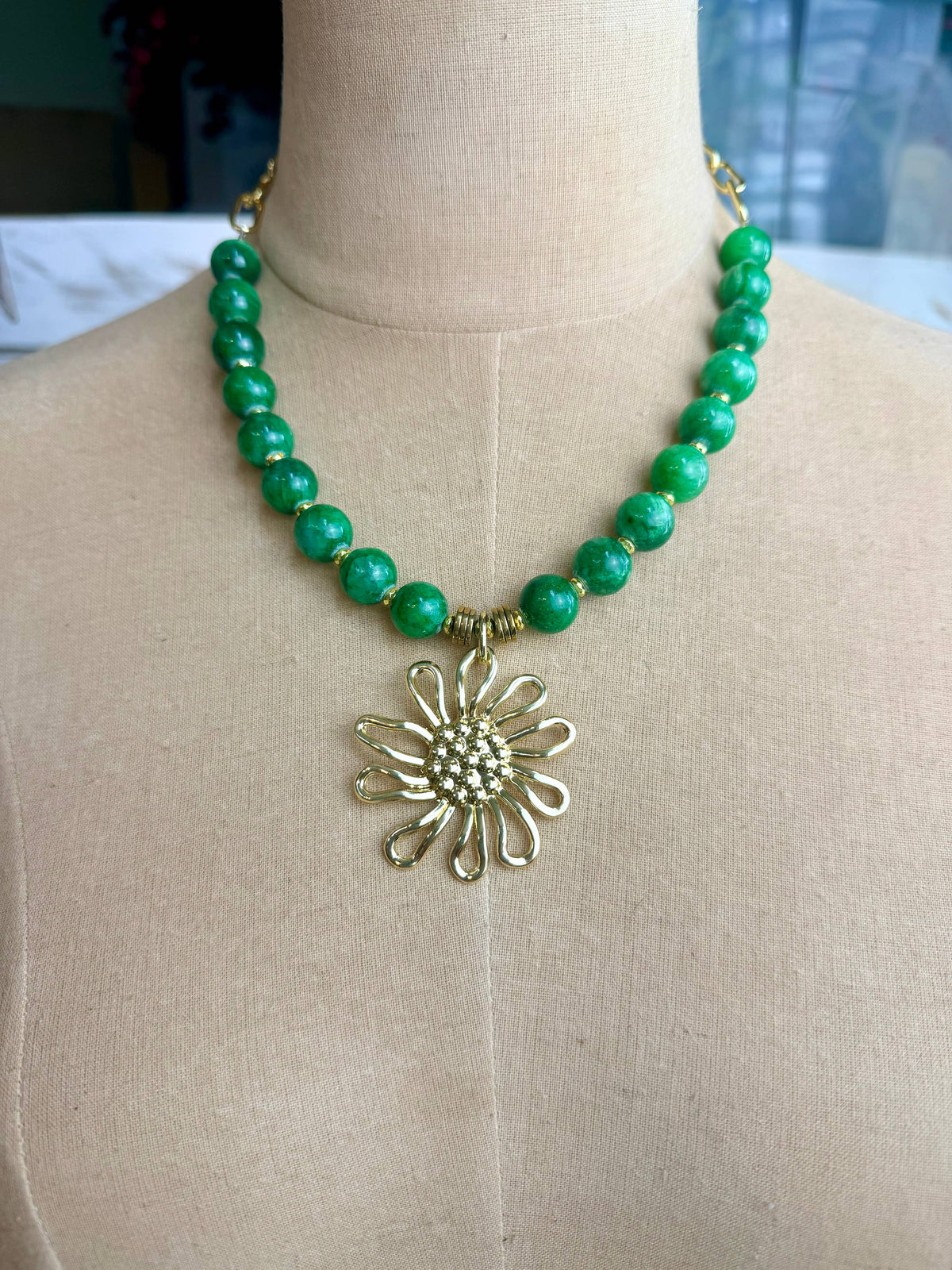 Fleur de Jade Earring